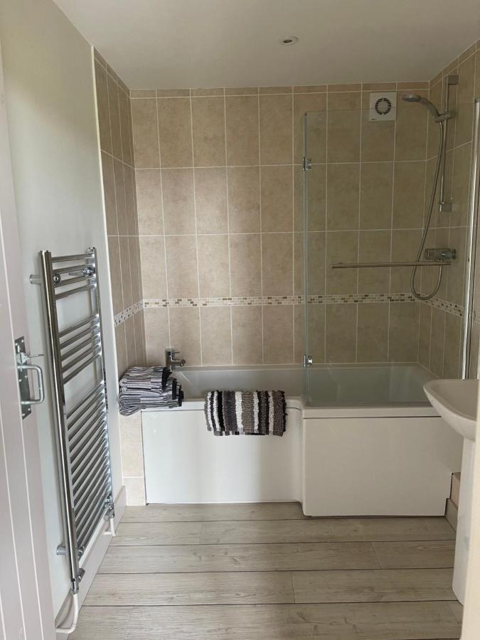 Bike Shed - Beautiful 1-Bed Cottage In Shorwell Exterior photo